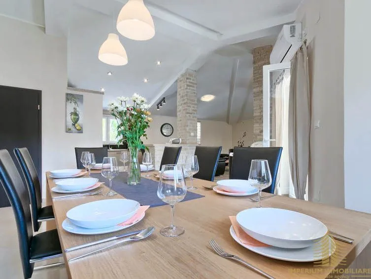 luksuzna vila u istri, 215m2, bazen - slika 19