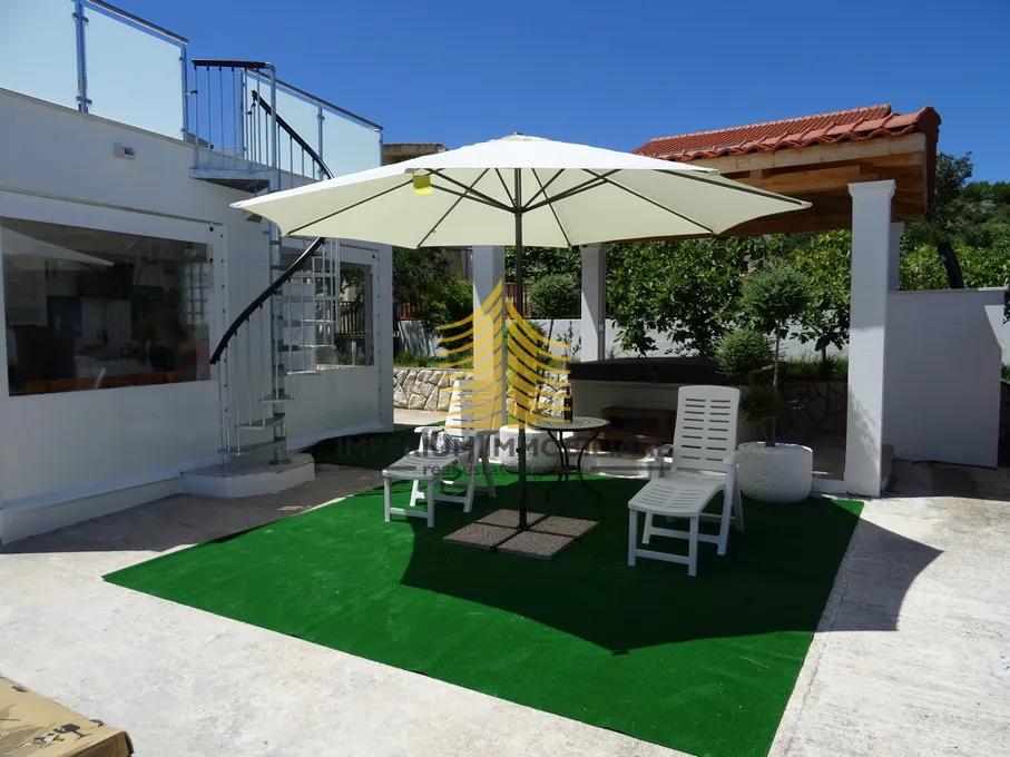 kuća, prodaja, rogoznica, 200m2, samostojeća - slika 25