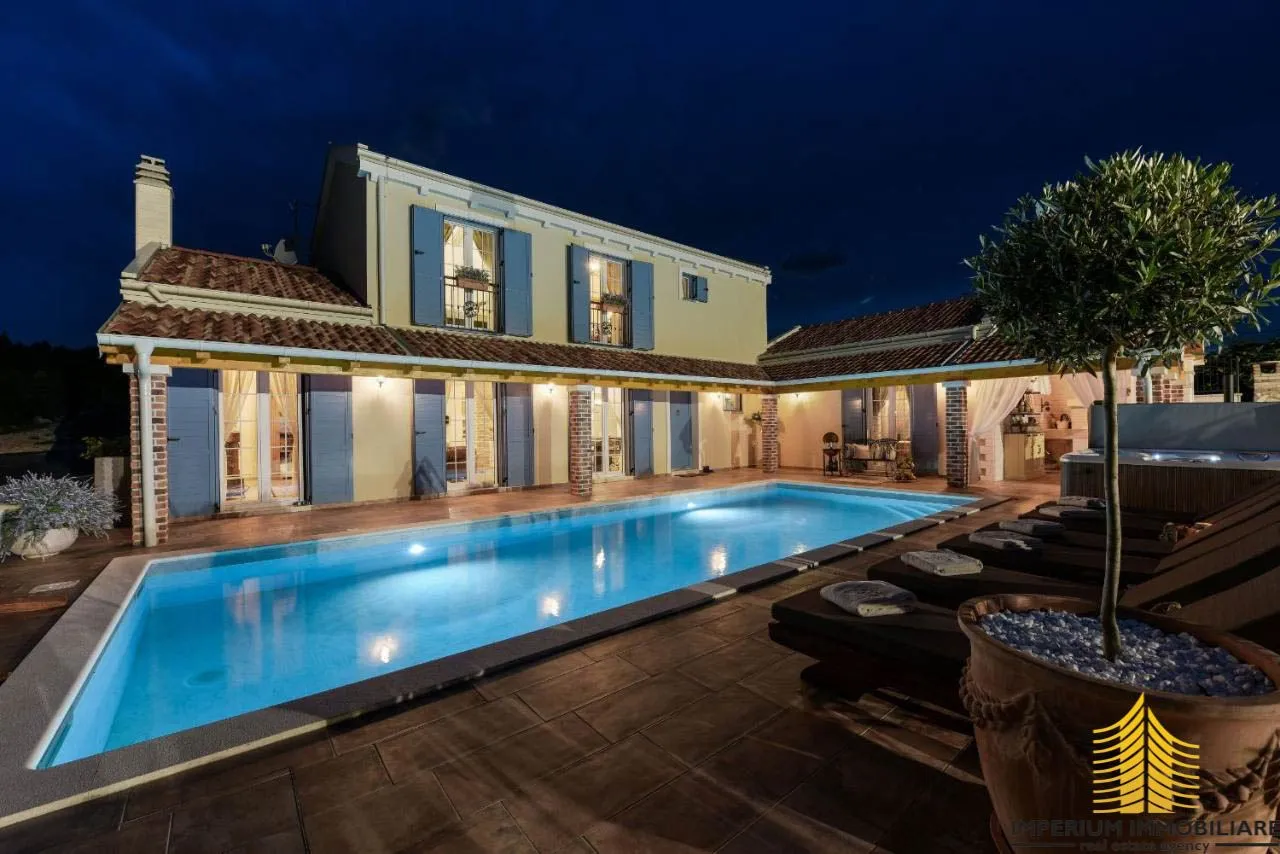 luxury villa with swimming pool and tennis court, pridraga, croatia - slika 6