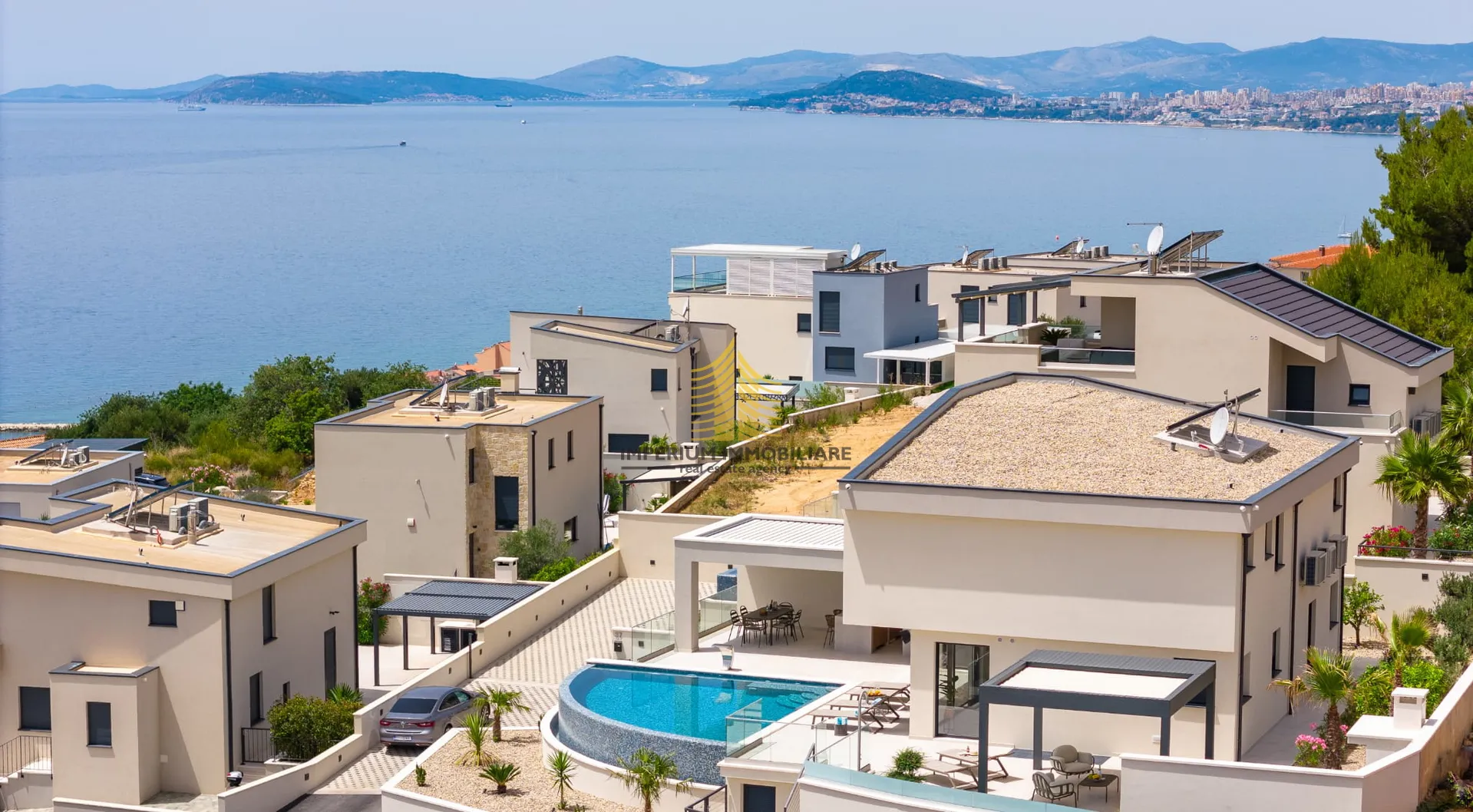 kuća, prodaja, podstrana, 300m2, vila - slika 22
