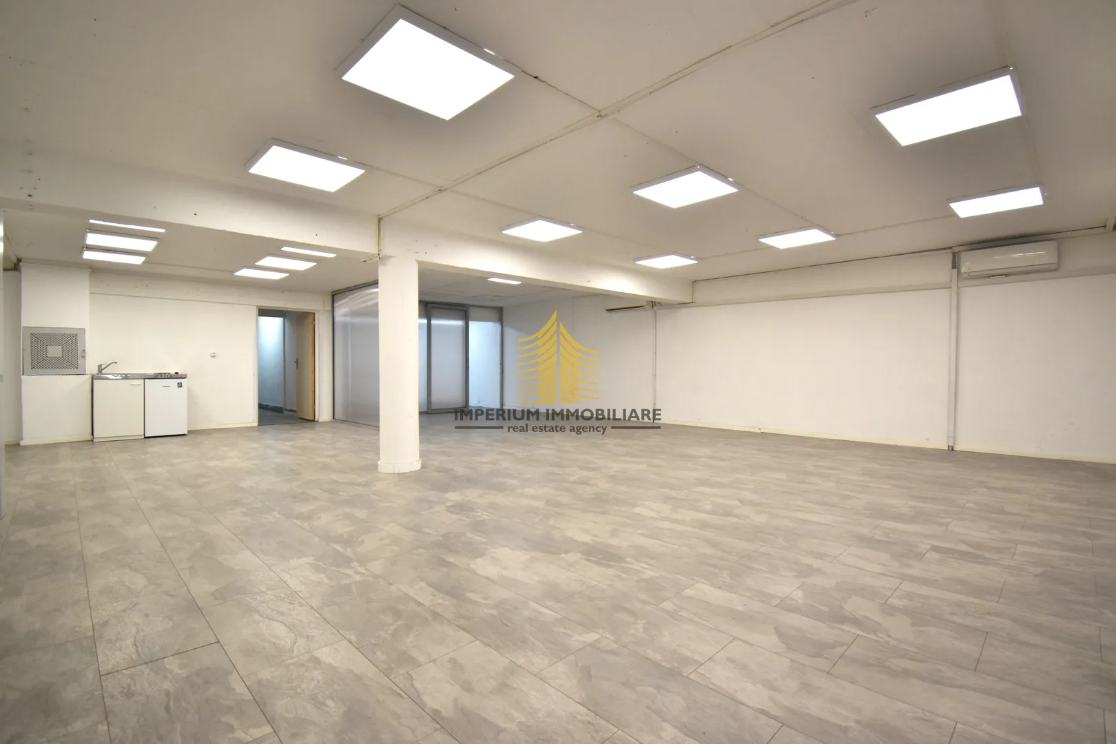 Poslovni prostor, Prodaja, Donja Dubrava, Dubrava, 242.5m2, Ured - Zagreb