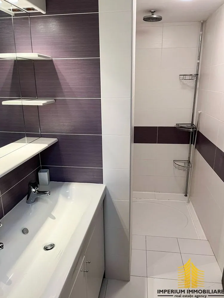 najam luksuznog dvoetažnog stana u centru grada – 150m² - slika 9