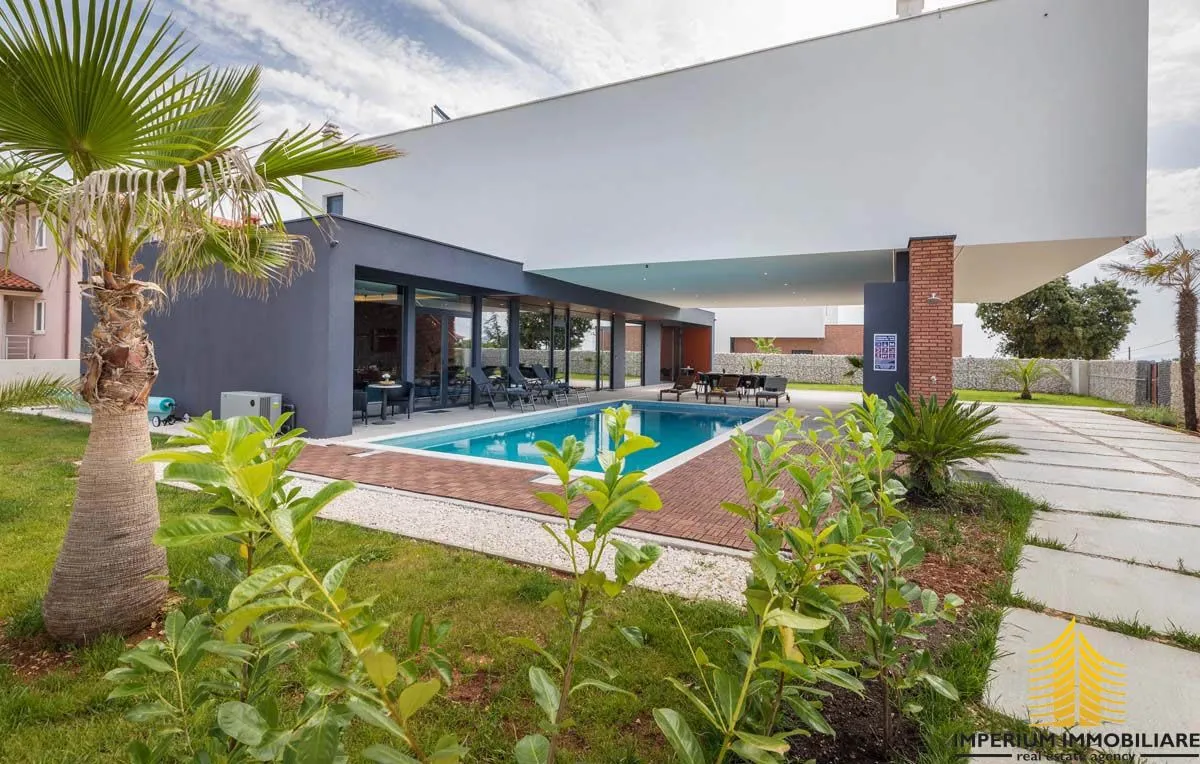 luxury villa with pool, liznjan, 380.68m2, croatia - slika 7