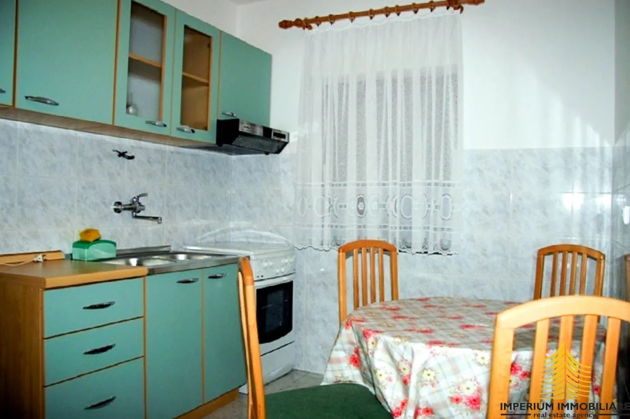 prilika - kuca na braču u neposrednoj blizini plaže - slika 11