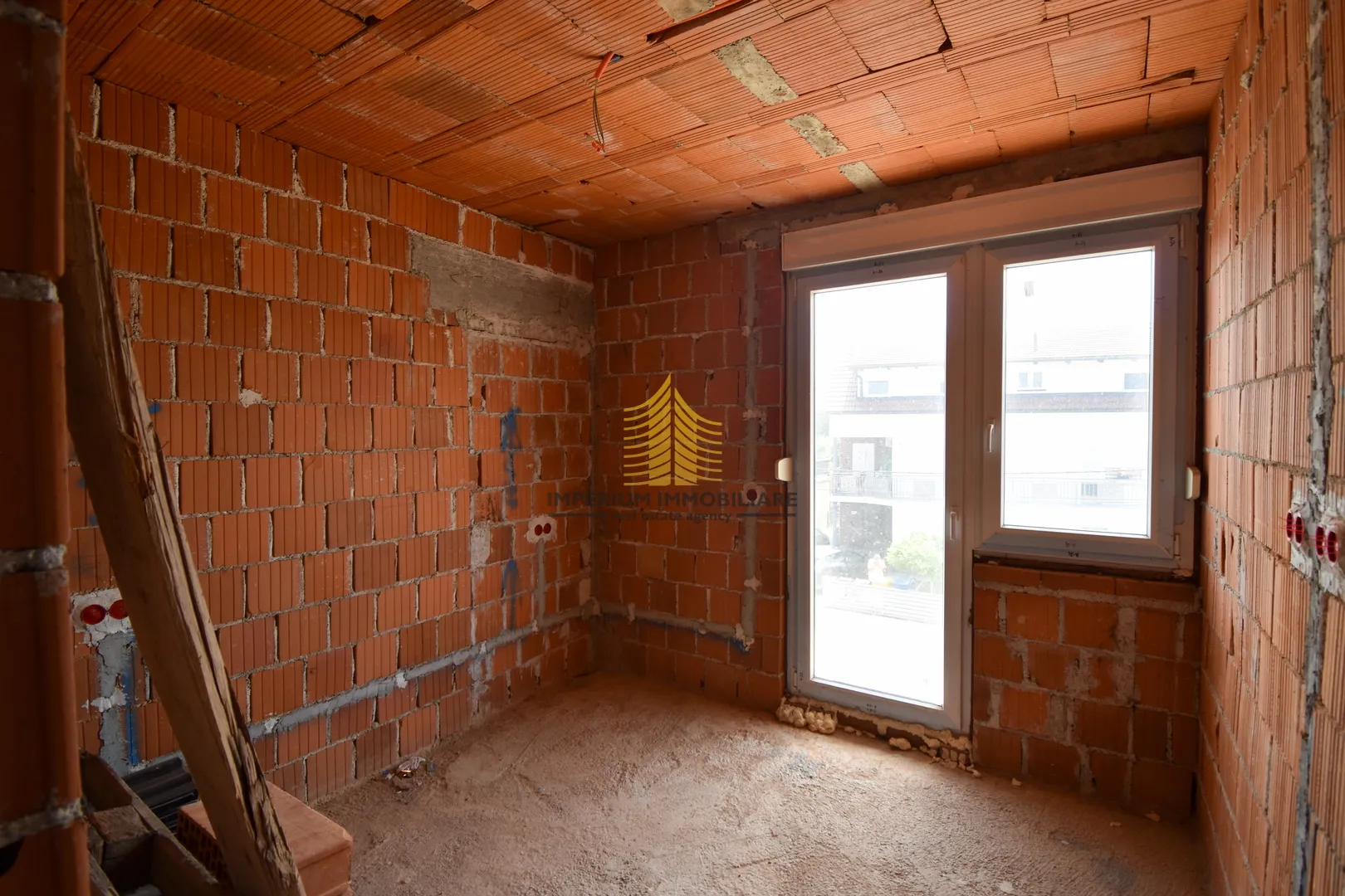 kuća sa 6 stanova, prodaja, sesvete, 560m2 - slika 25