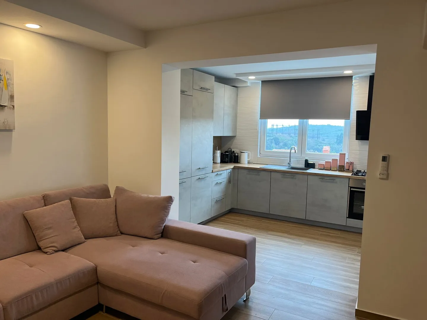 stan, 3-soban, pula (veruda), 65 m2 + parking, prilika! - slika 1