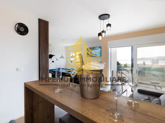 kuća, najam, kaštel sućurac, 70m2, samostojeća - slika 2