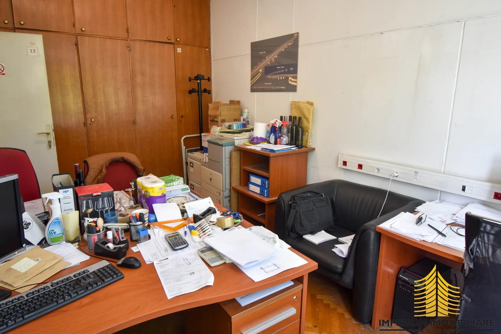 uredski prostor(vrbik) 50m² - slika 9