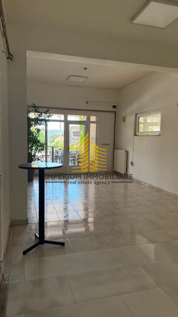 Poslovni prostor, Najam, Seget Donji, 40m2, Prostor za usluge - Seget Donji, Seget