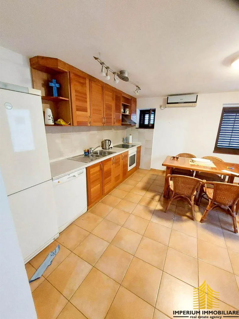 kuća: krk - omišalj, 152.00 m2 - slika 15