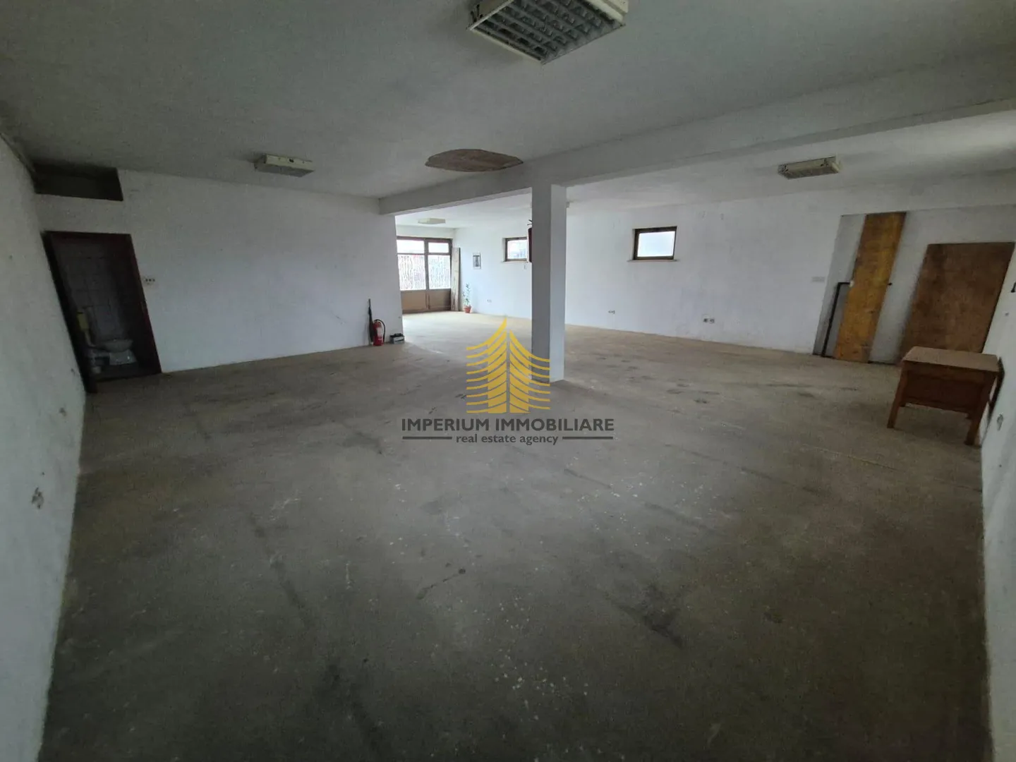 Poslovni prostor, Najam, Brezovica, Brezovica, 140m2, Prostor za usluge - Zagreb