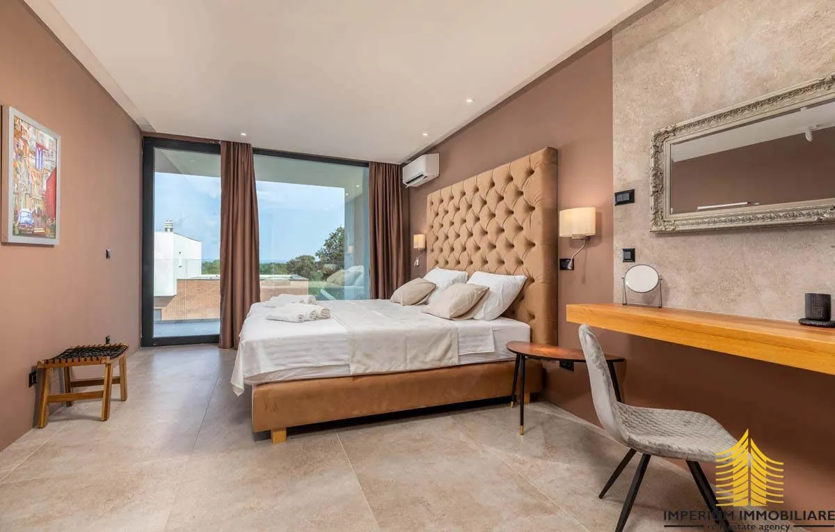 luxury villa with pool, liznjan, 380.68m2, croatia - slika 17