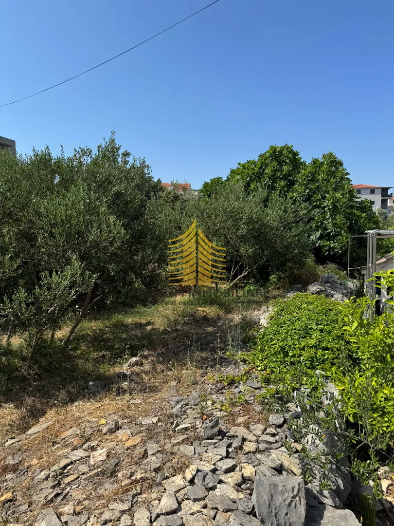 zemljište, prodaja, okrug, okrug gornji, 600m2, građevinsko - slika 2