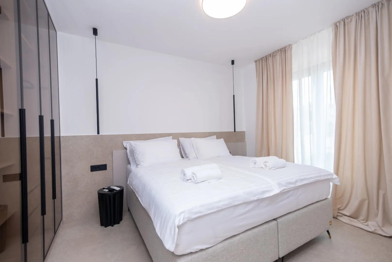 villa s bazenom, 300m2, podstrana - slika 30