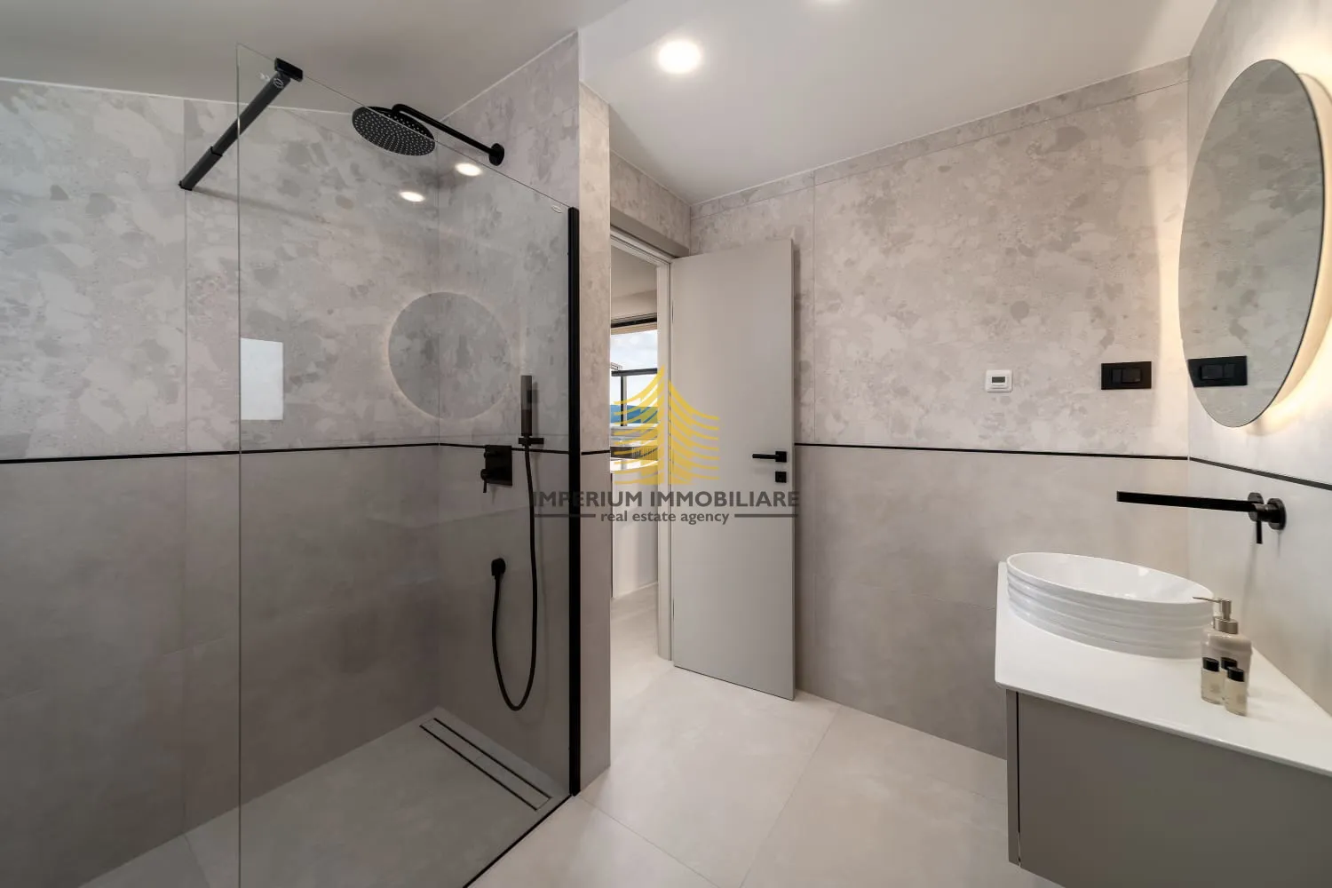 kuća, prodaja, podstrana, 300m2, vila - slika 6