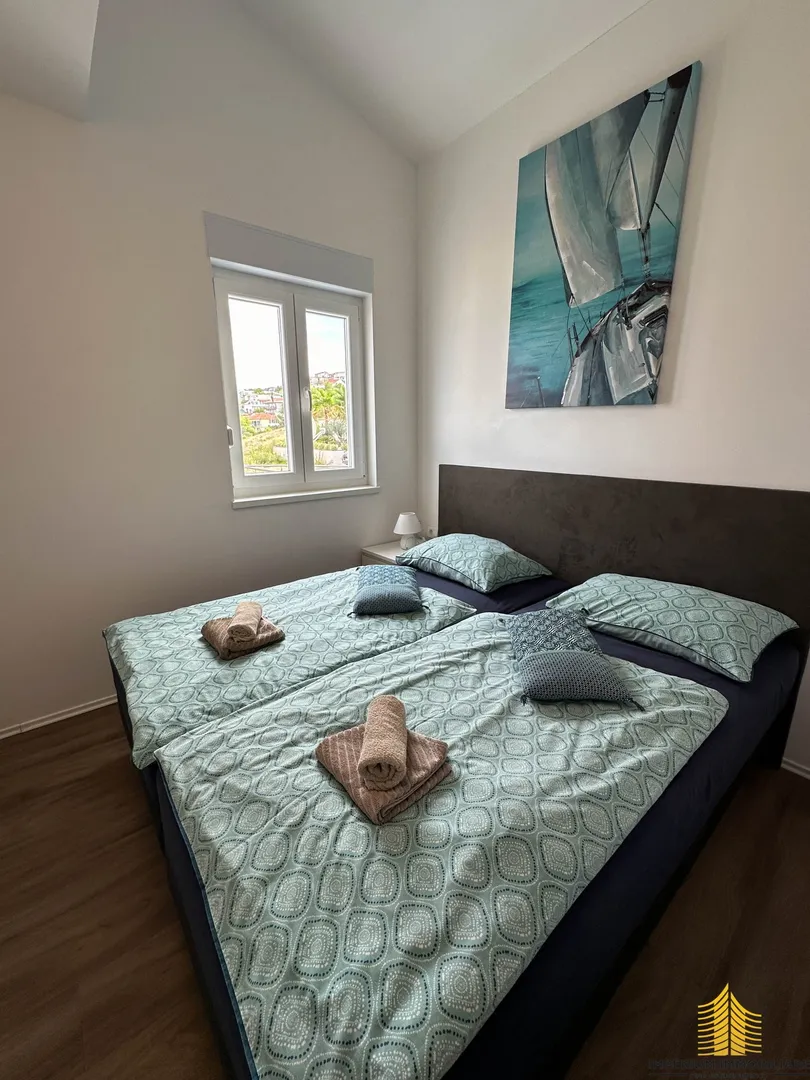 Prekrasan stan : Čiovo, Mastrinka - pogled, krovna terasa - Kaštel Kambelovac, Kaštela