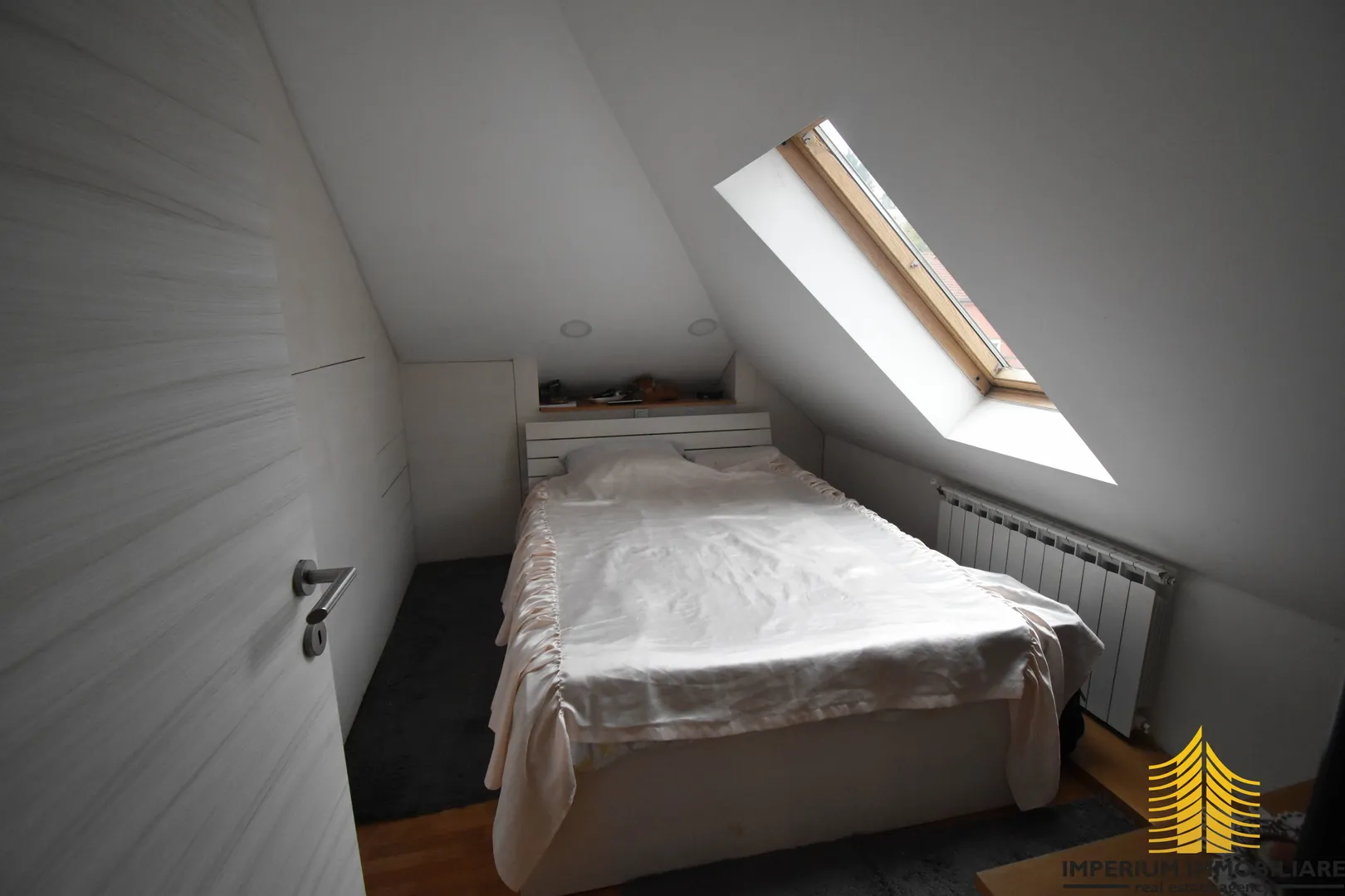 stan: zagreb (šalata) 100m2, četverosobni - slika 10