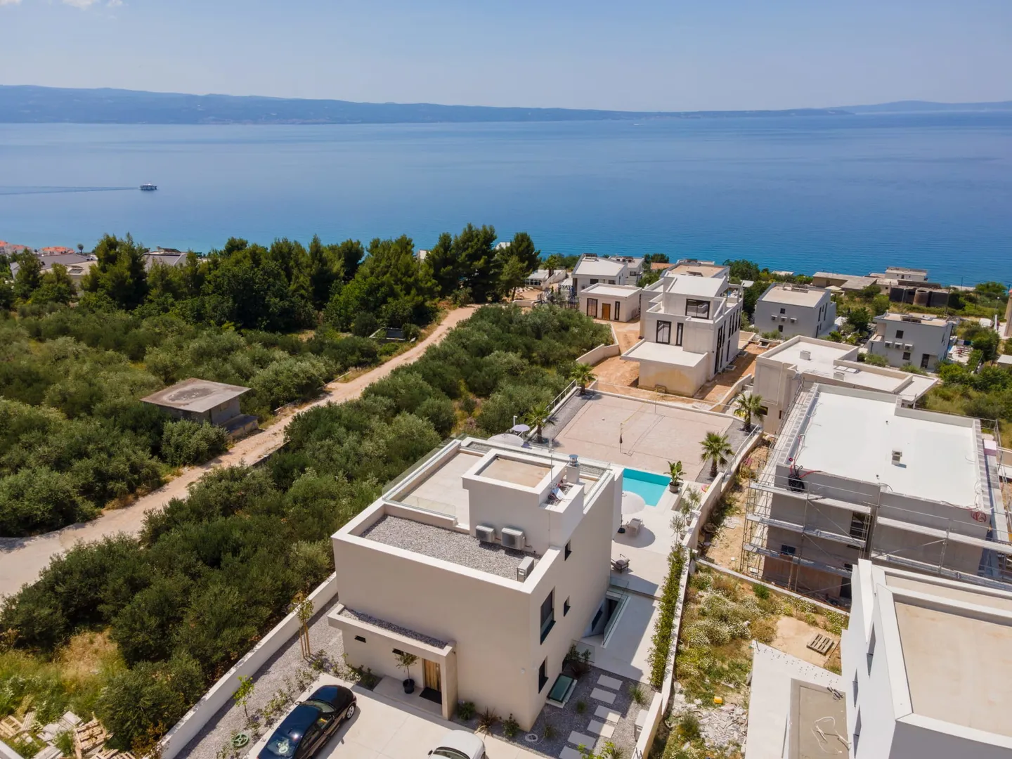 villa s bazenom, 300m2, podstrana - slika 13