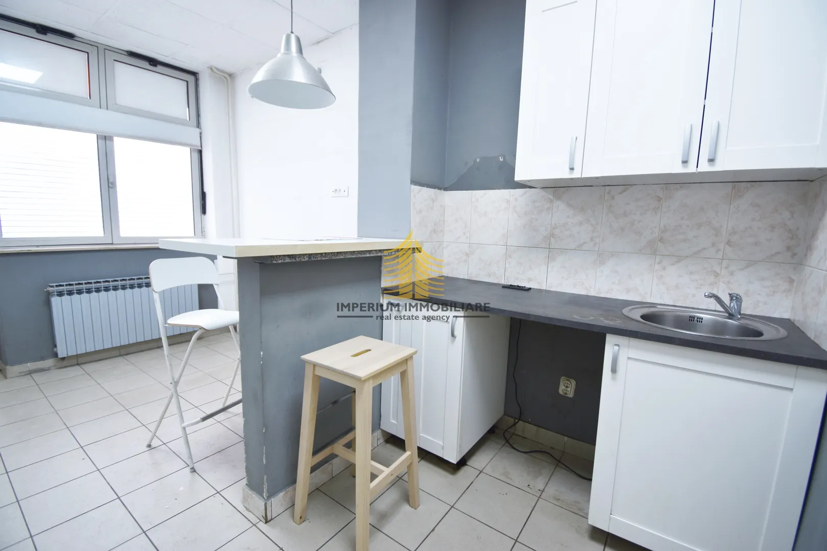Poslovni prostor, Prodaja, Trešnjevka - Sjever, Rudeš, 17m2, Ulični lokal - Zagreb