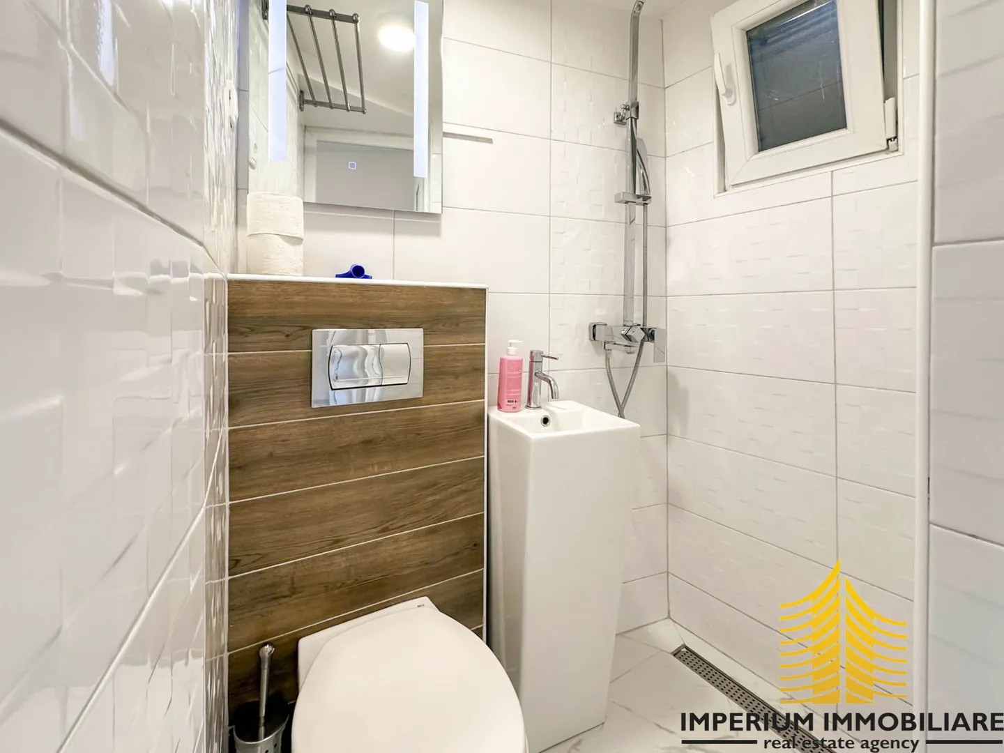 kuća u centru šibenika - novouređena - slika 17