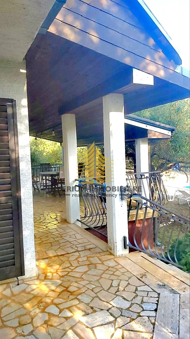 kuća, prodaja, poreč, kukci, 330m2, samostojeća - slika 24