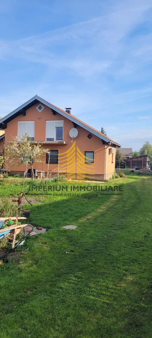 samobor, domaslovec - obiteljska kuća s velikom okućnicom - slika 1