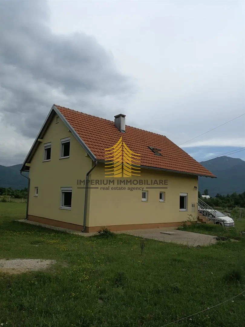 kuća, prodaja, gračac, 140m2, samostojeća - slika 3