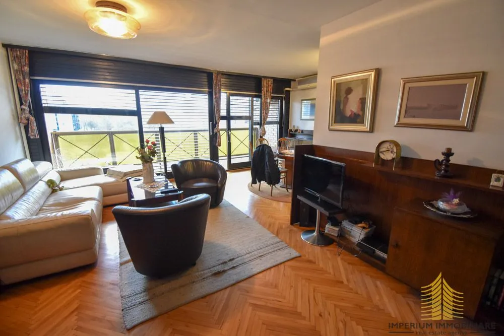 stan: zagreb (savica), 4sobni, 115 m2 - slika 2