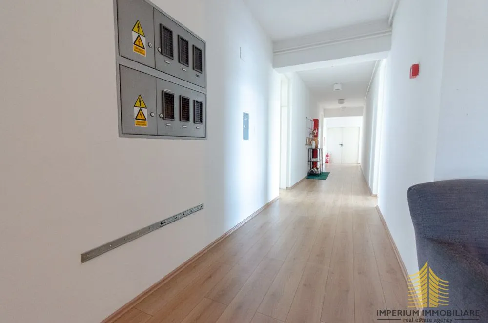 poslovni prostor, 300 m2, knežija, 8 prostorija, uređen - slika 15