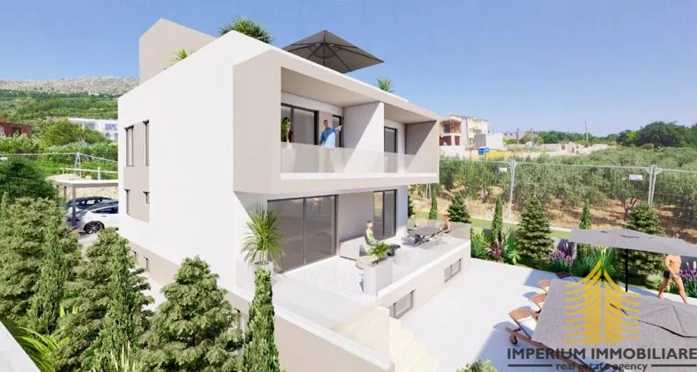 villa s bazenom, 300m2, podstrana - slika 2