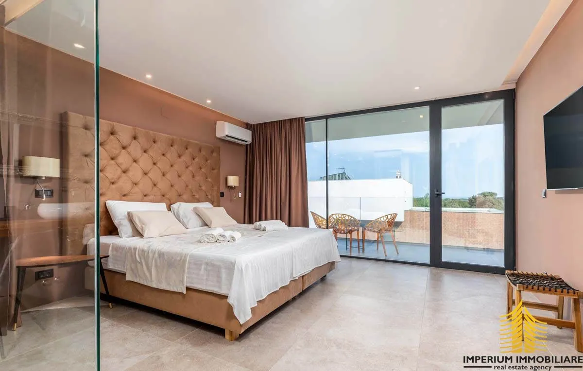 luxury villa with pool, liznjan, 380.68m2, croatia - slika 12