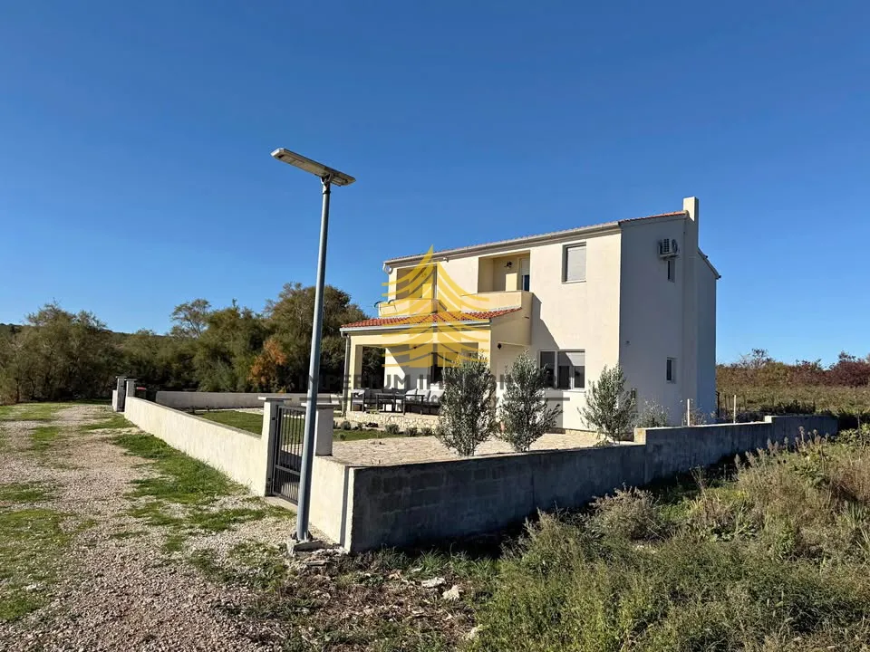 kuća, prodaja, posedarje, 190m2, samostojeća - slika 6