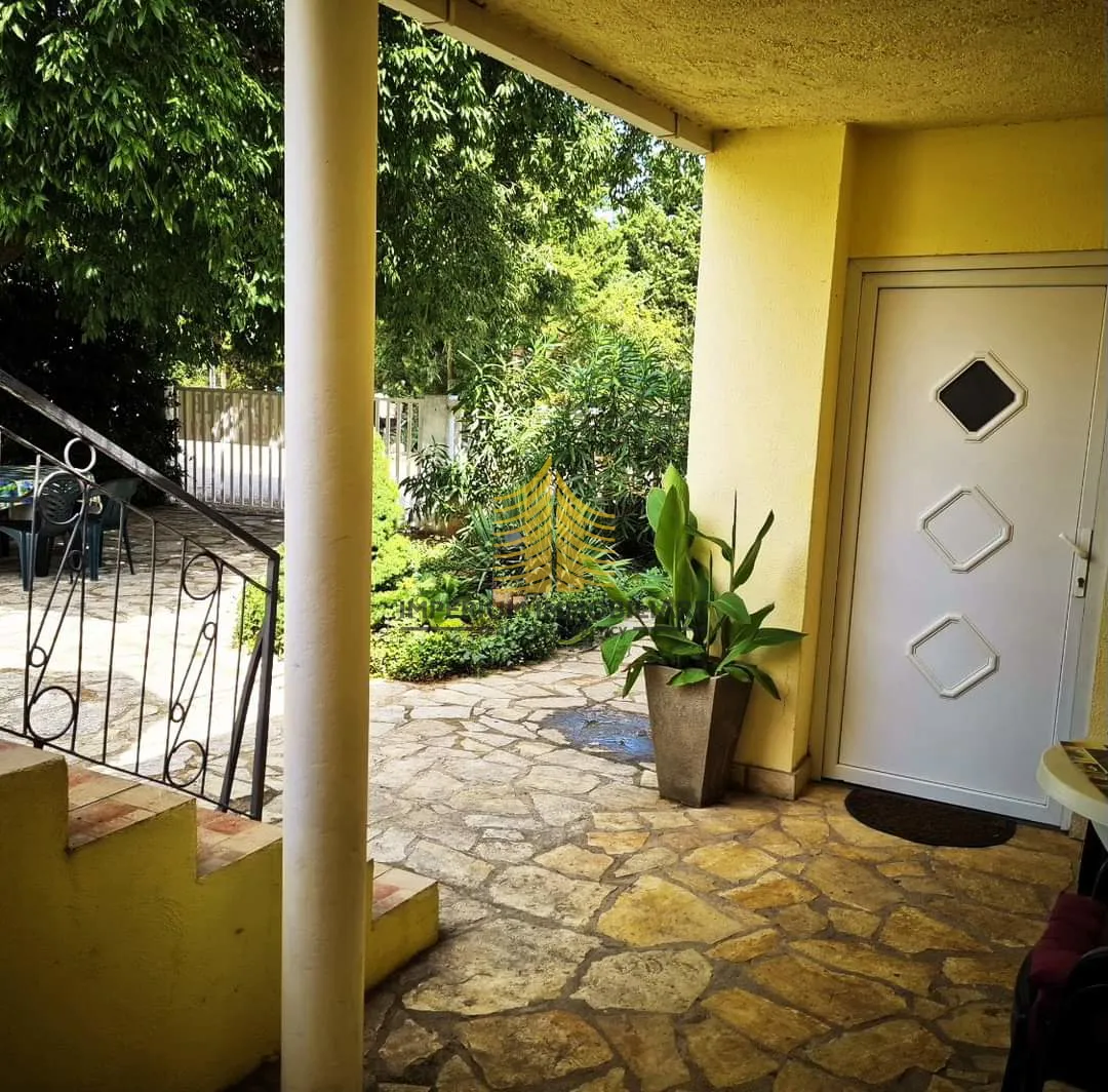 kuća, prodaja - slika 12