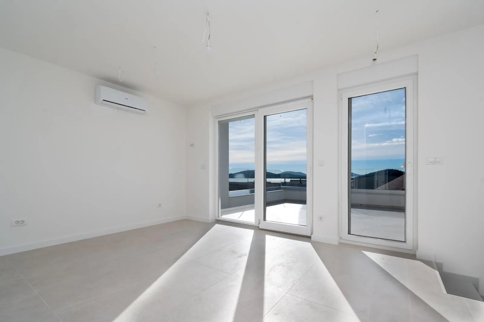 semi-detached building with sea view, tribunj, croatia - slika 24