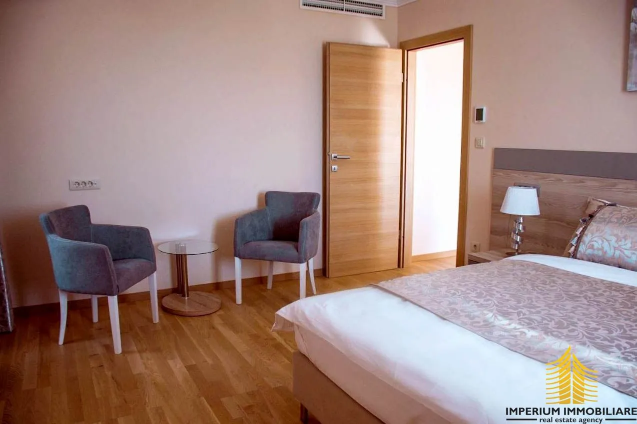 predivan novouređen hotel - kaštela - slika 19