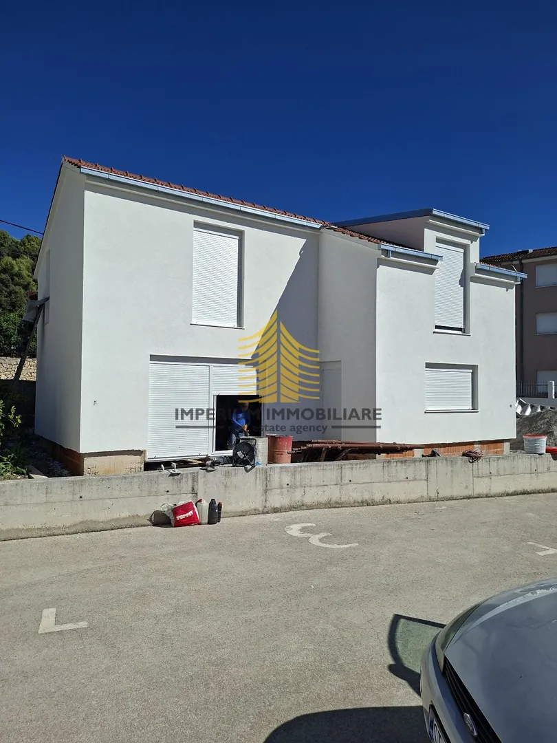 kuća, prodaja, marina, 138m2, samostojeća - slika 2