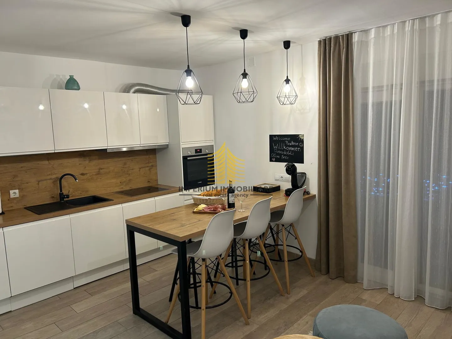 kuća, prodaja, kaštel kambelovac, 180m2, samostojeća - slika 2
