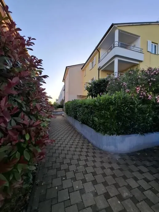 stan, 3-soban, novigrad, 80 m2 + parking, prilika! - slika 14