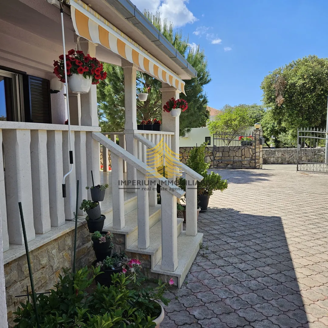 kuća, prodaja, marina, 470m2, samostojeća - slika 10