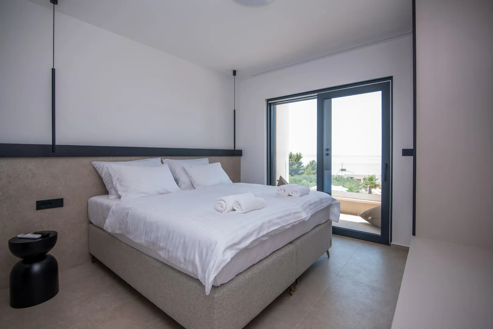 villa s bazenom, 300m2, podstrana - slika 33