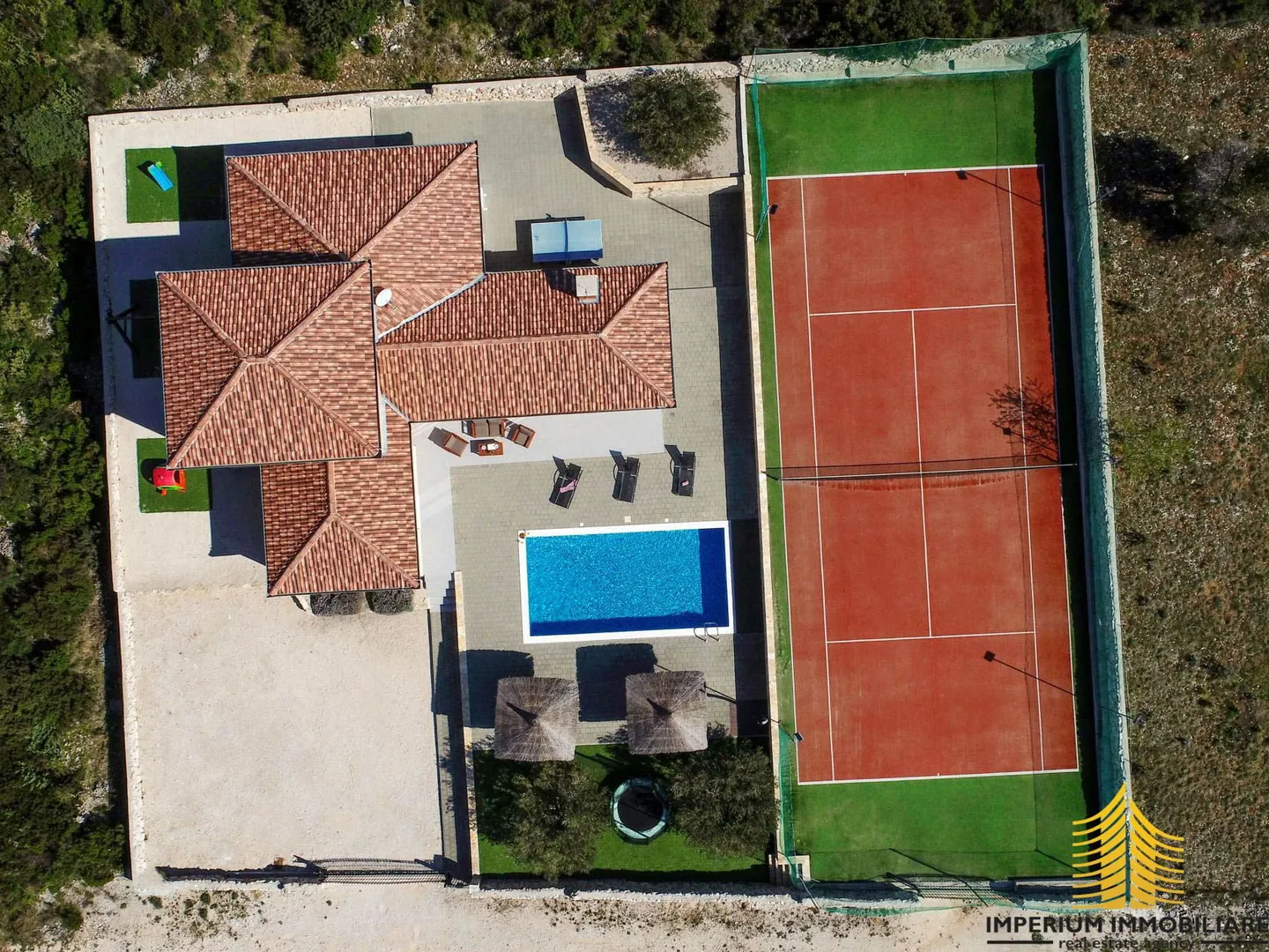 luxury villa with swimming pool and tennis court, debeljak, croatia - slika 6