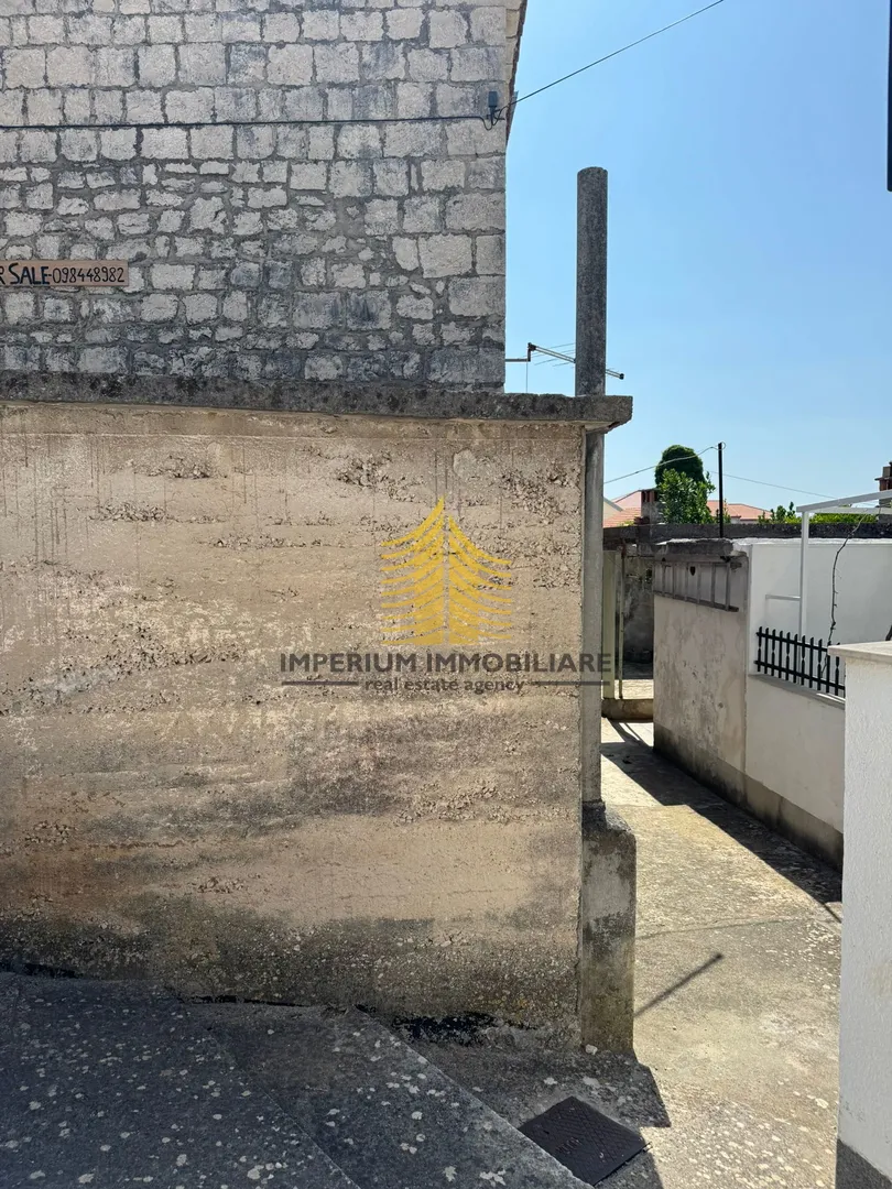 kuća, prodaja, okrug, okrug gornji, 110m2, u nizu - slika 2
