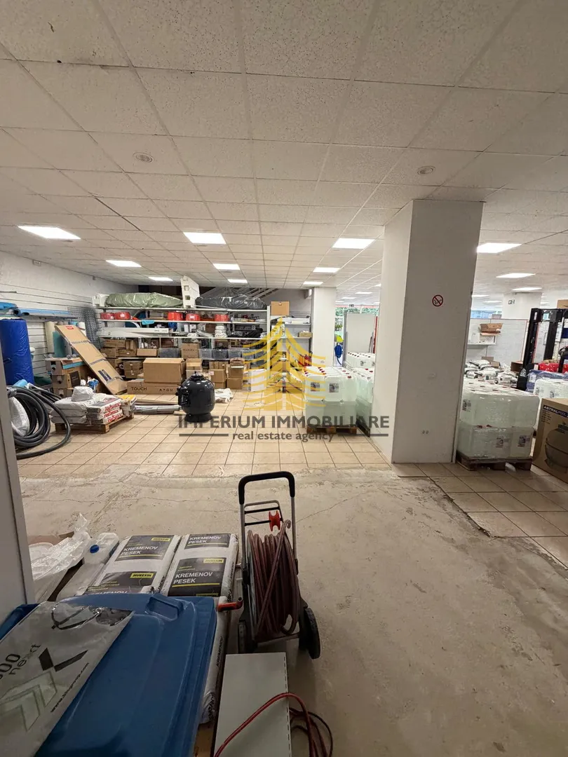 poslovni prostor, najam, pula, 531.81m2, kombinirani prostor - slika 1