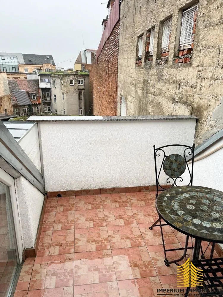 najam luksuznog dvoetažnog stana u centru grada – 150m² - slika 12