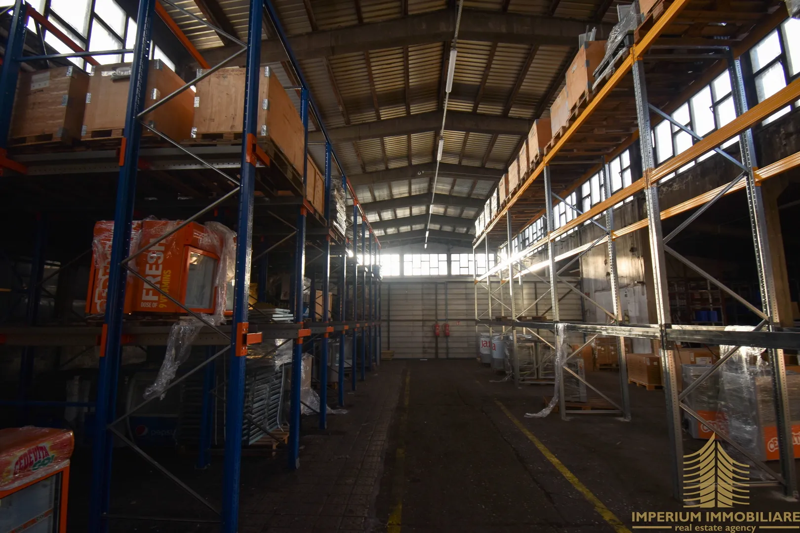 Zaprešić: Poslovni prostor; 1380m2 hala + uredi