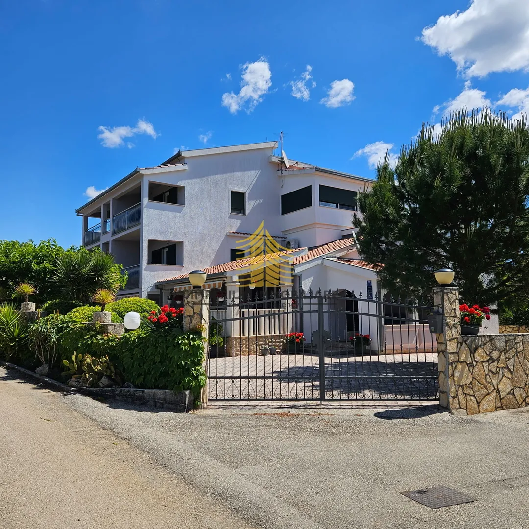 Kuća, Prodaja, Marina, 470m2, Samostojeća - Ljubljeva, Marina