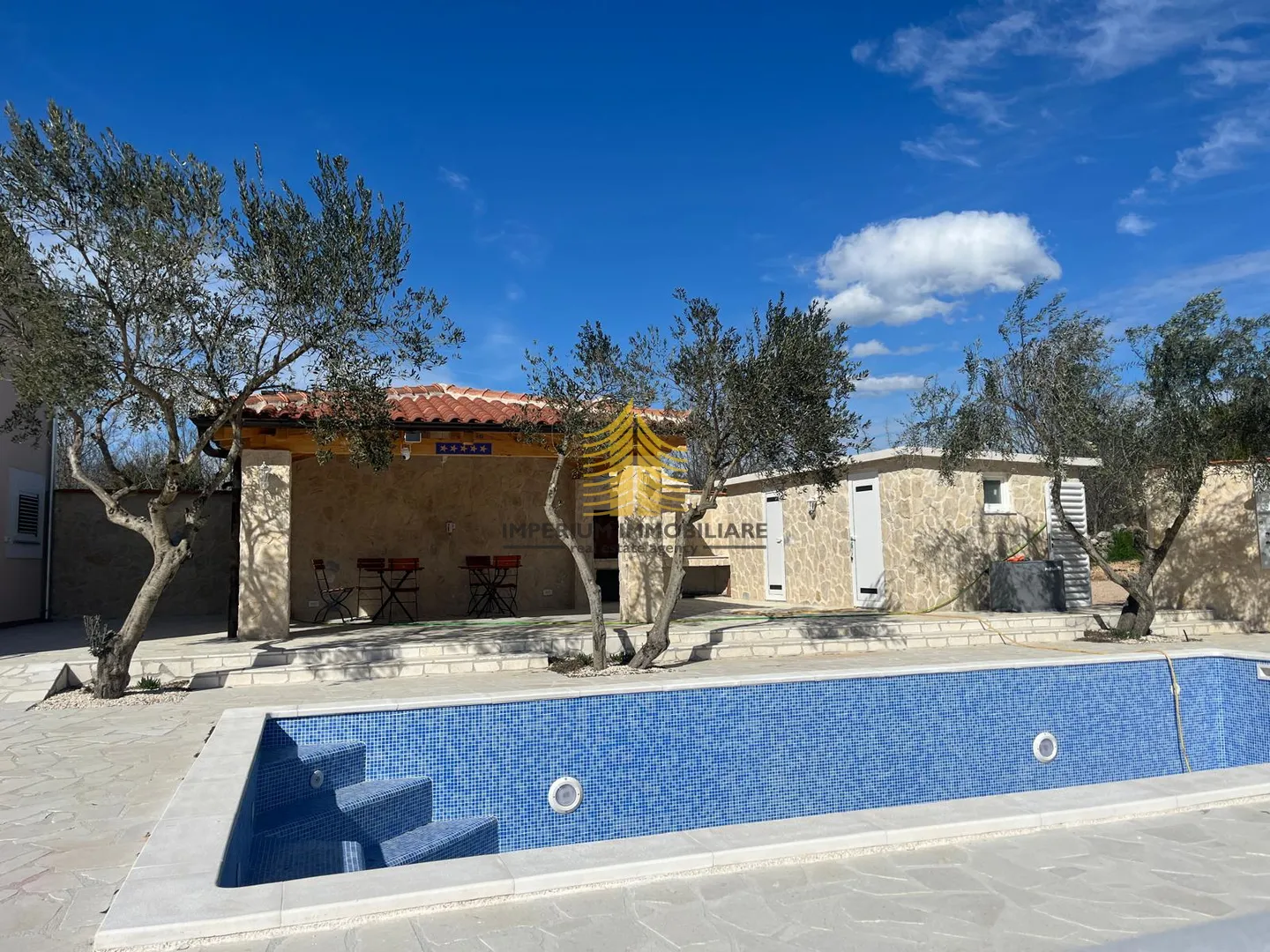 kuća, prodaja, vodice, čista mala, 244.85m2, samostojeća - slika 1