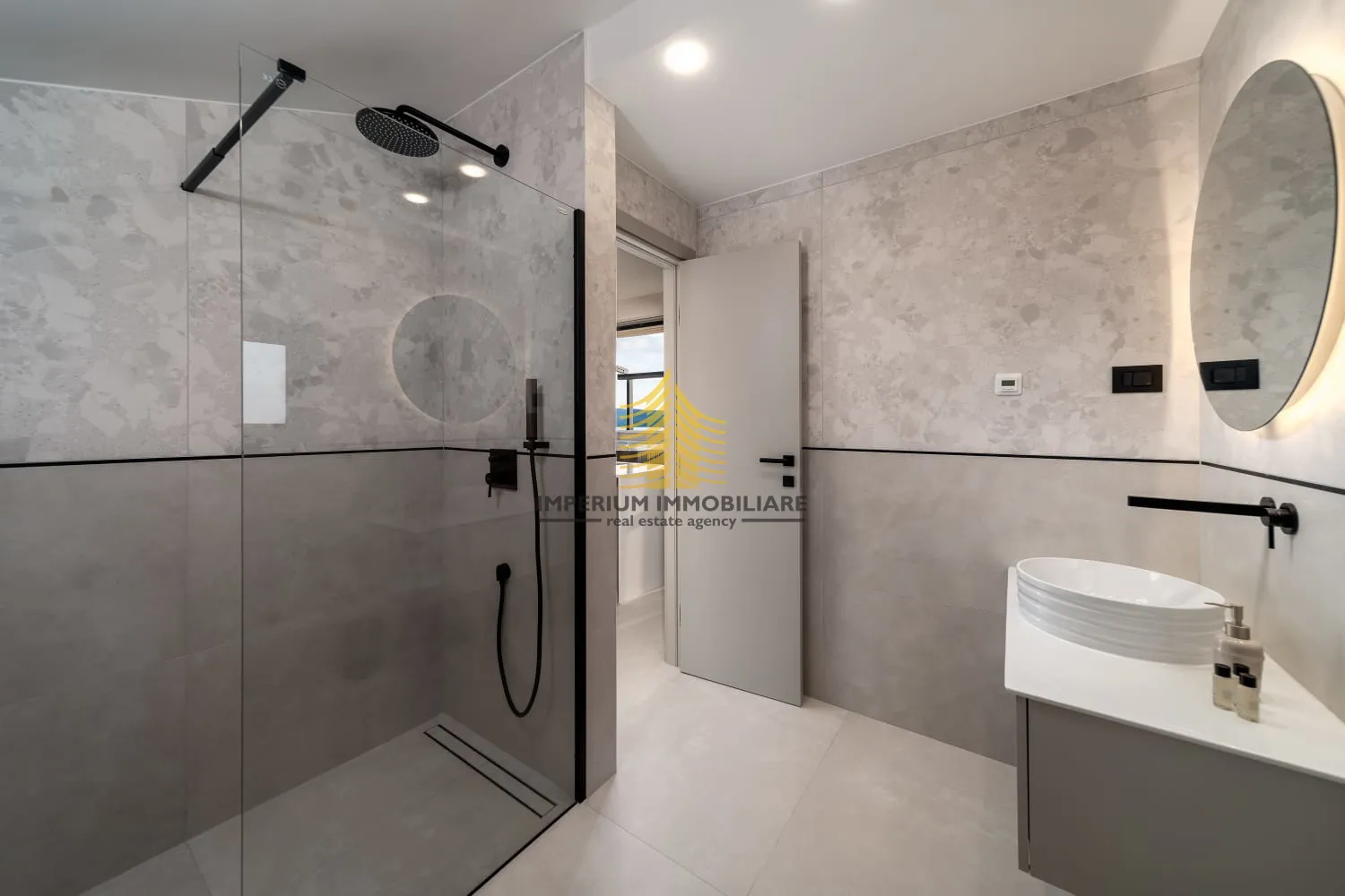 kuća, prodaja, podstrana, 300m2, vila - slika 20