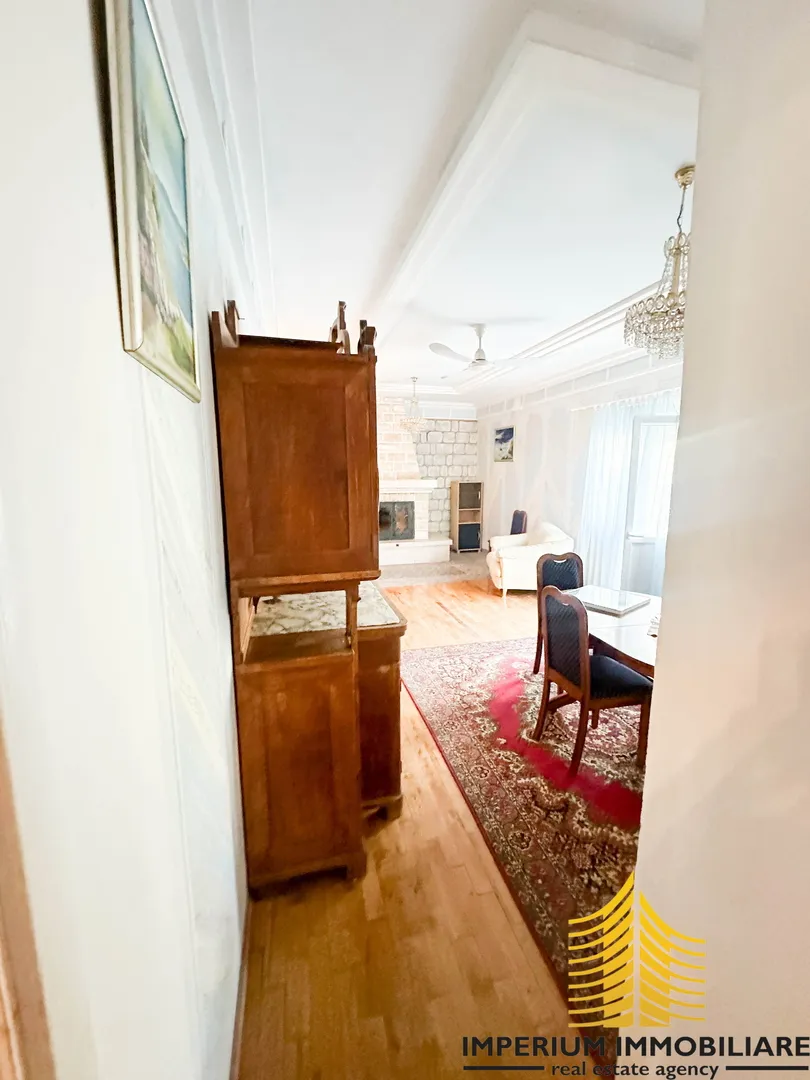 prekrasan stan s potkrovljem u kaštel sućurcu, uz more - slika 26