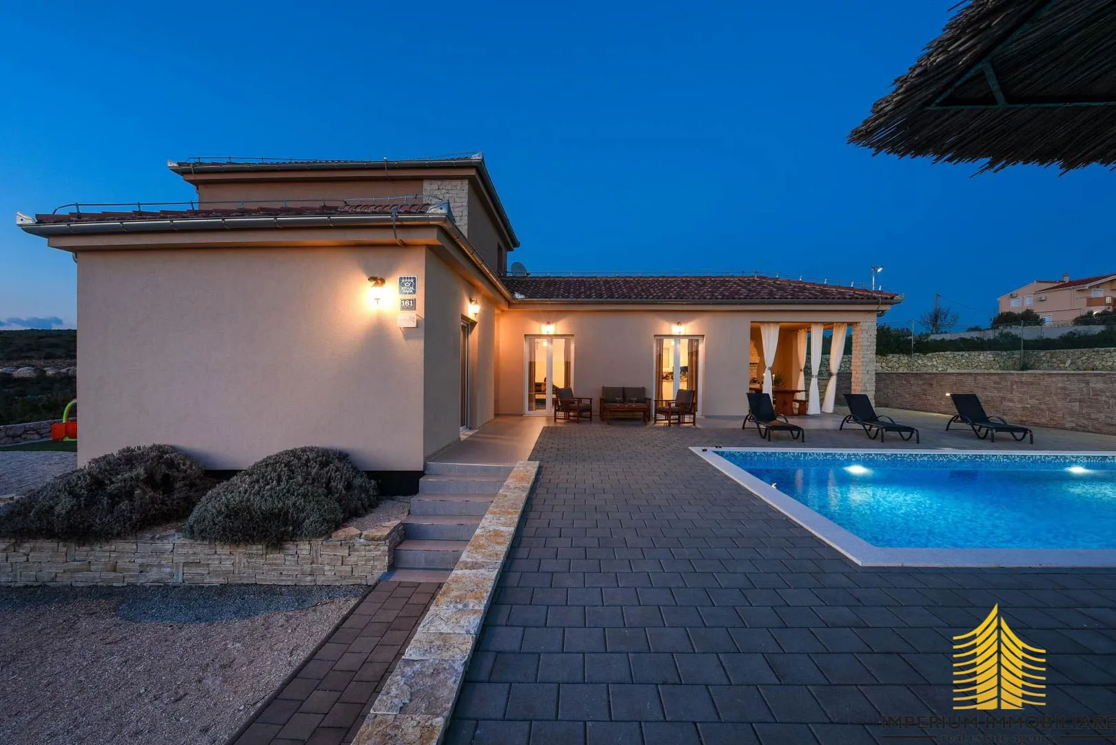 luxury villa with swimming pool and tennis court, debeljak, croatia - slika 10